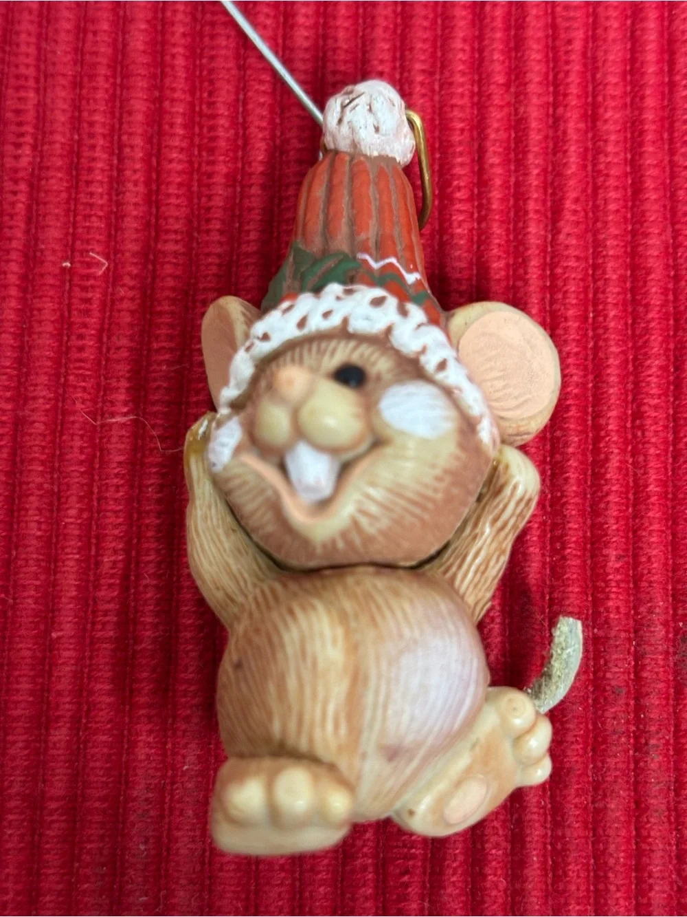 Hallmark Merry Mouse Keepsake Christmas Ornament 1985